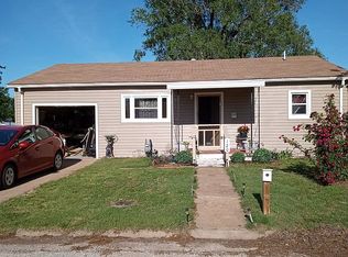 120 S Elm St, Arlington, KS 67514