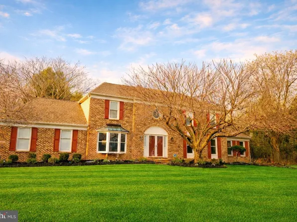 13 Madison Dr, West Windsor, NJ 08550