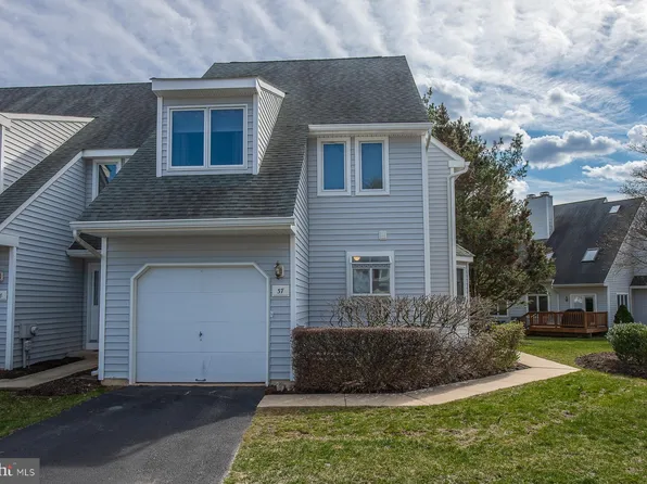 37 E Jonathan Ct, Kennett Square, PA 19348