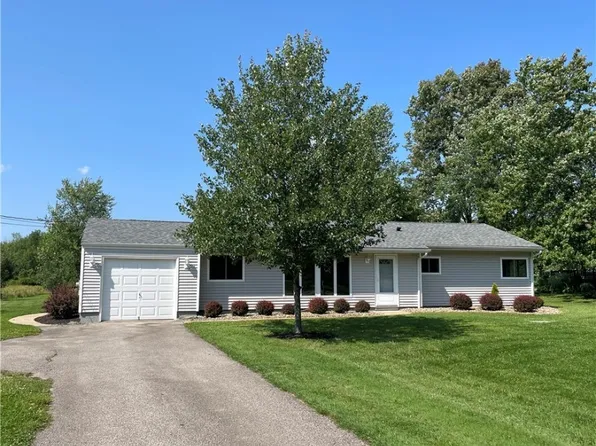 1015 Winchell Rd, Aurora, OH 44202