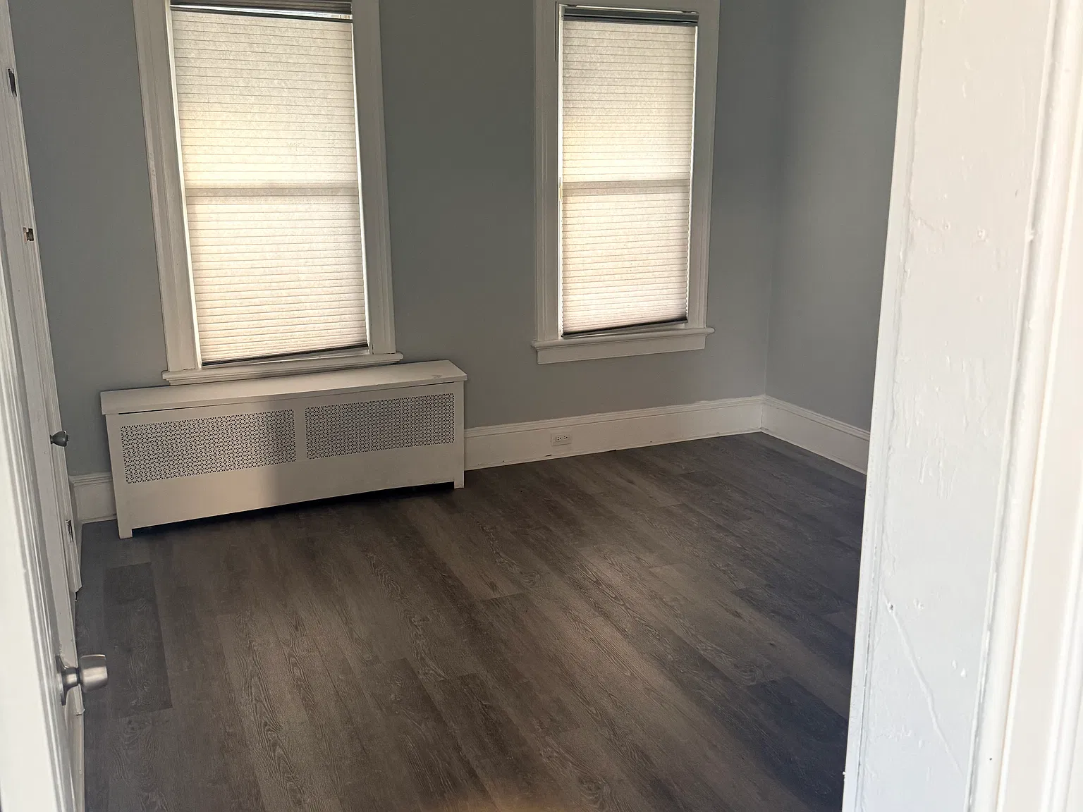 3 bed, 1300 sqft, $2,300 — Photo 1
