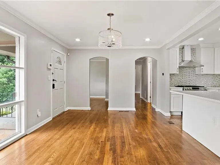 756 Patricia Dr — Photo 19
