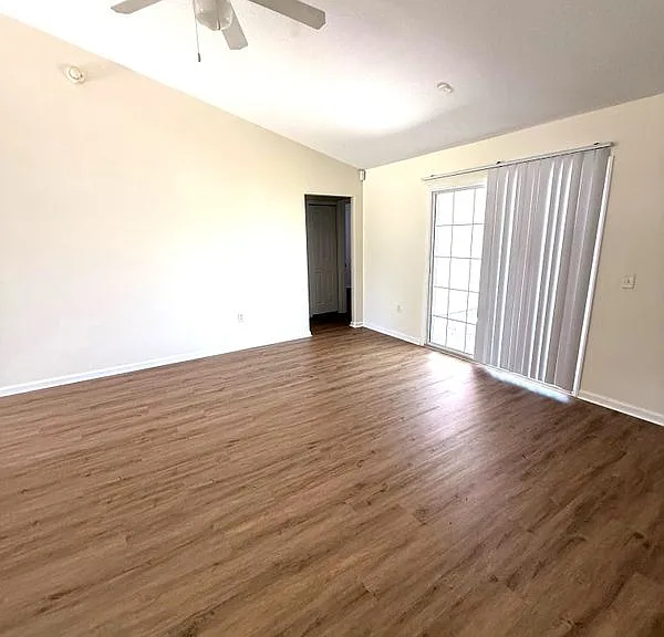 1111 SW Yorktown Gln — Photo 17