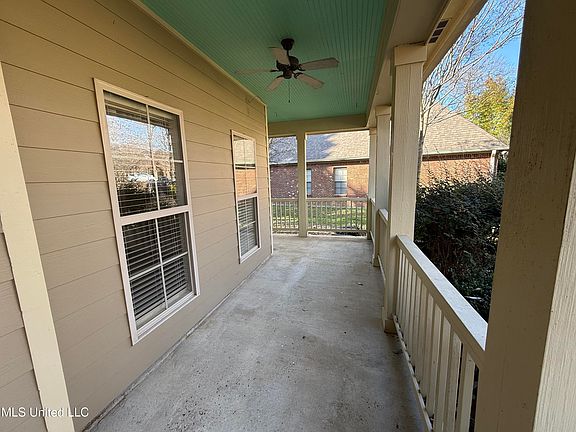 3rd image of 142 Covey Run