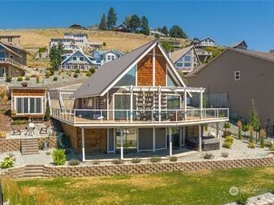 102 San Remo Lane, Chelan, WA, 98816