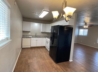 2504 Queensbury Rd, Moore, OK 73160