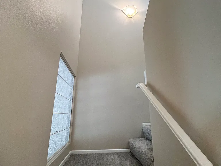 102 Santa Barbara Ct — Photo 11
