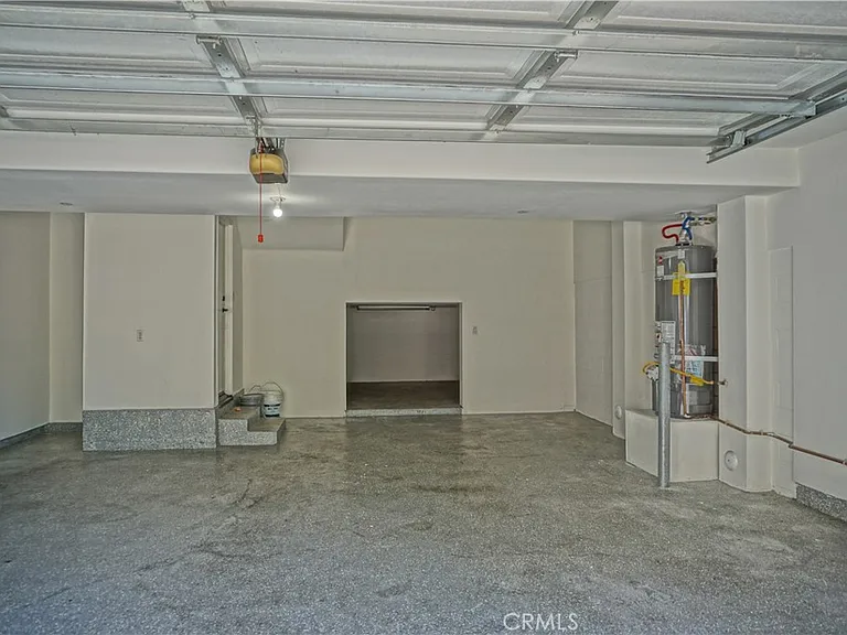 2099 Owens Dr — Photo 21