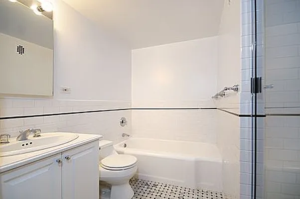 Rented by essential NEW YORK Real Estate | media 11