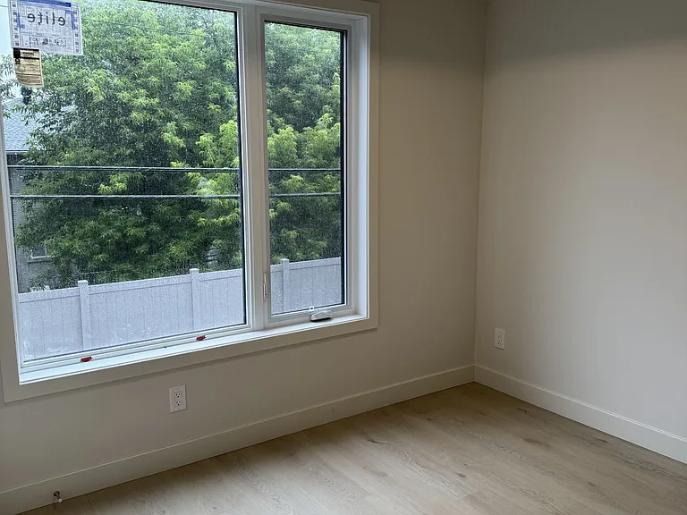 1301 Dorchester Ave #4 — Photo 6