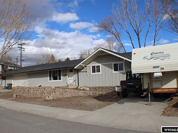 3rd image of 301 Fremont Ave