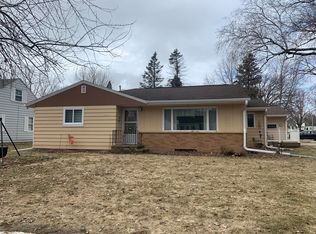 1004 Grandview Ave, Owatonna, MN 55060