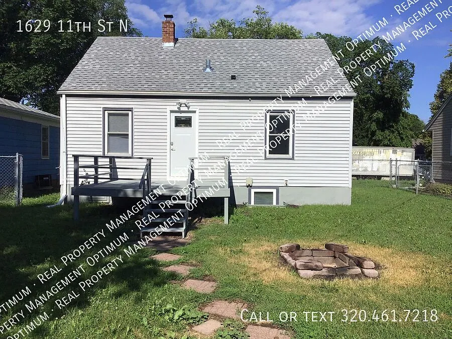 Price Reduced 3 Bedroom 2 Bath Single Family Home In Fargo Nd — Photo 3