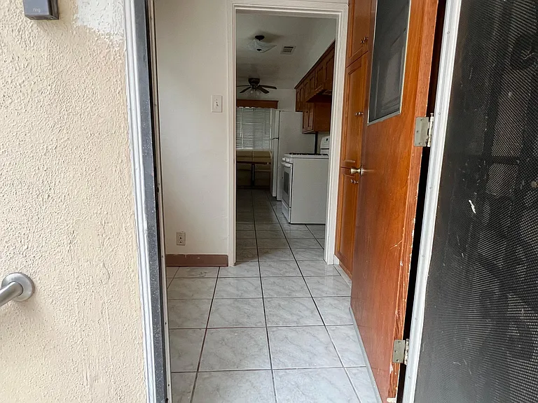 3121 Illinois Ave — Photo 21
