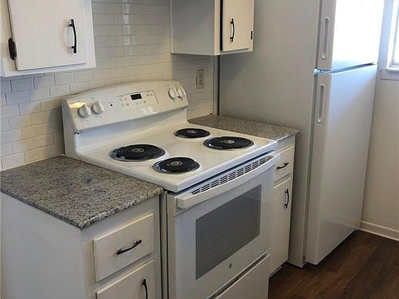 3rd image of 1017 Parmer Ave Unit 1