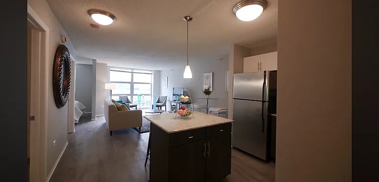600 W Randolph St #C5 — Photo 1