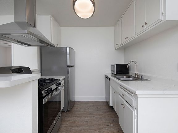 5th image of 2600 Kremeyer Cir #90-08