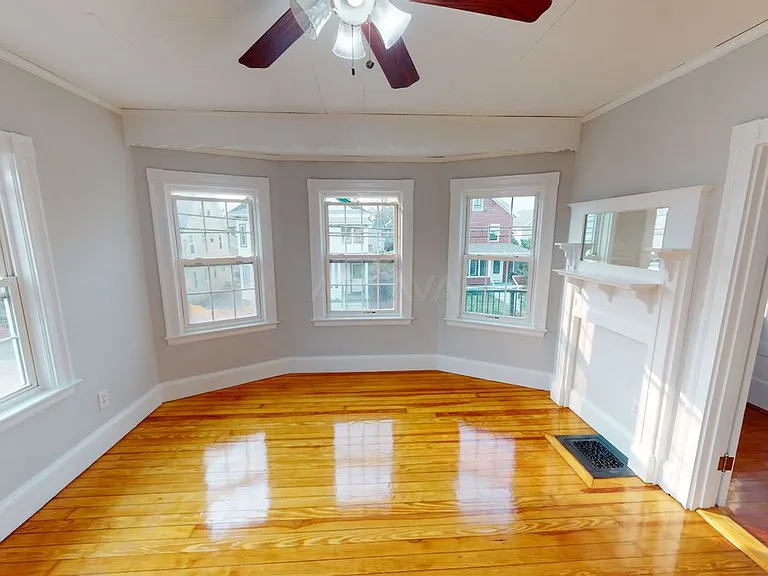 253 Arlington St #2-DUPE2 — Photo 17