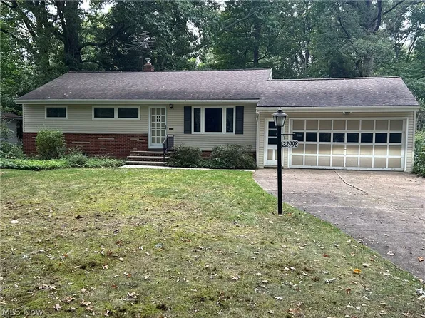 22998 Alexander Rd, North Olmsted, OH 44070