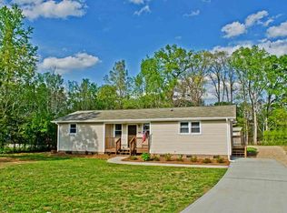 628 Jonesville Rd, Simpsonville, SC 29681