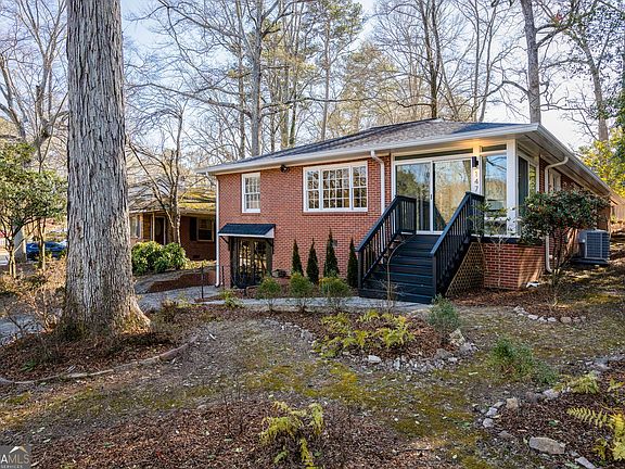 2nd image of 147 Mockingbird Ln