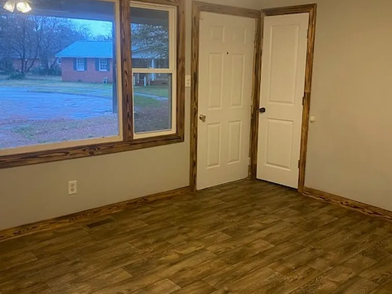 784 Rose Ct — Photo 6