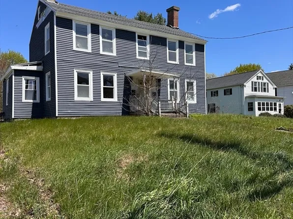 75 School St, North Brookfield, MA 01535