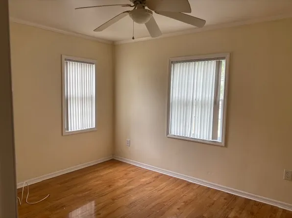 1262 Woodlawn Ter, Clearwater, FL 33755