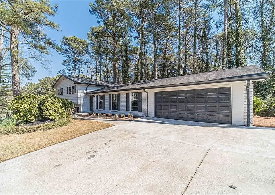 2501 Henderson Mill Rd NE