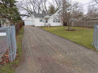 1214 8th Ave, Belvidere, IL 61008