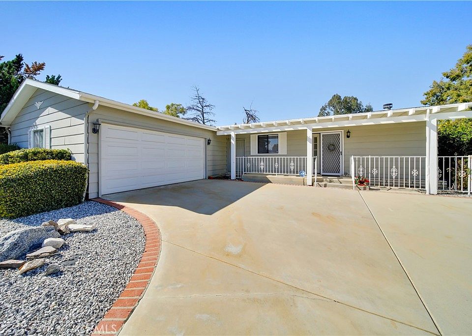 1st image of 2628 Blue Spruce Dr