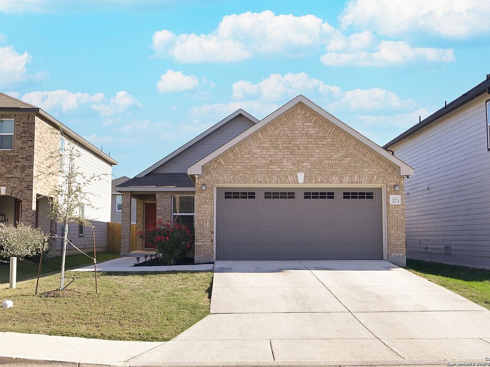 1st image of 323 deer crest