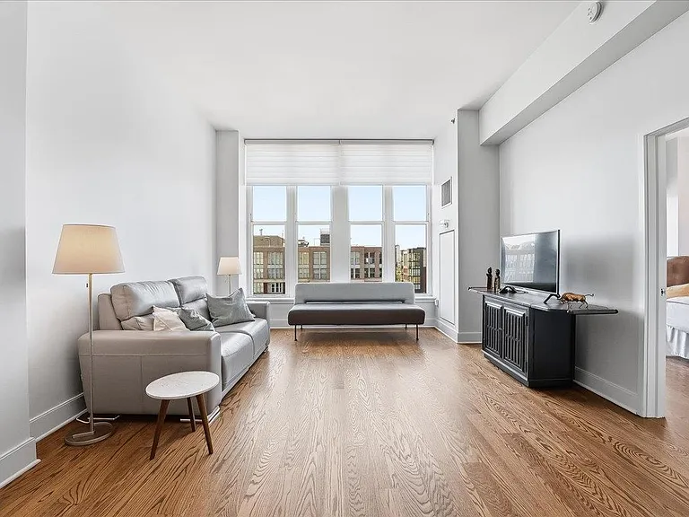 1125 Maxwell Ln #Penthouse 1221 — Photo 10