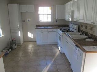 2422 Livesay Rd, Chesapeake, VA 23323