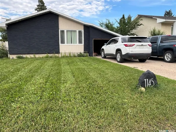 1145 9TH AVENUE SW, Moose Jaw, SK S6H 5X6