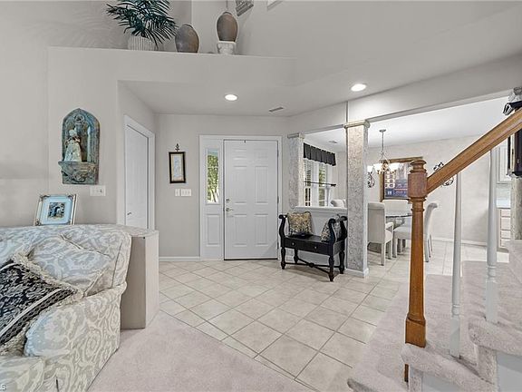 3rd image of 209 Walter Hagen Dr