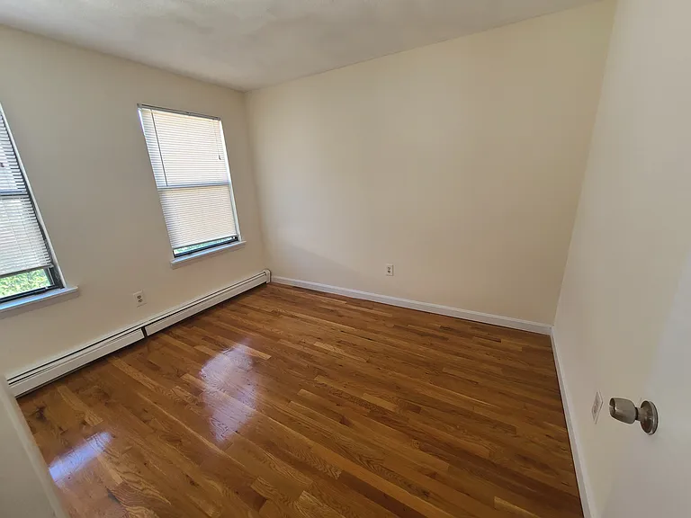 11 Pine St #2 — Photo 9