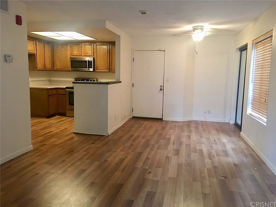 1st image of 22100 Burbank Blvd Unit 216B
