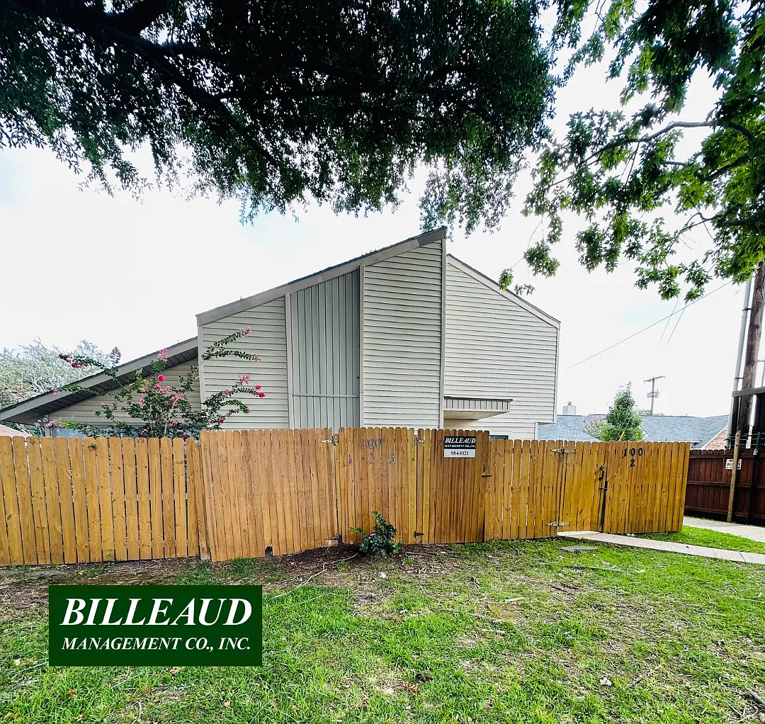 2 bed, 1.5 bath, 1000 sqft, $950 — Photo 1