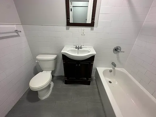 Rented by Premier Metro Realty Corp | media 21