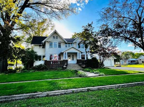 301 N Main St, Alexis, IL 61412