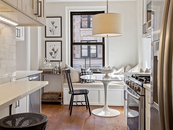 3rd image of 175 W 73rd St APT 13C