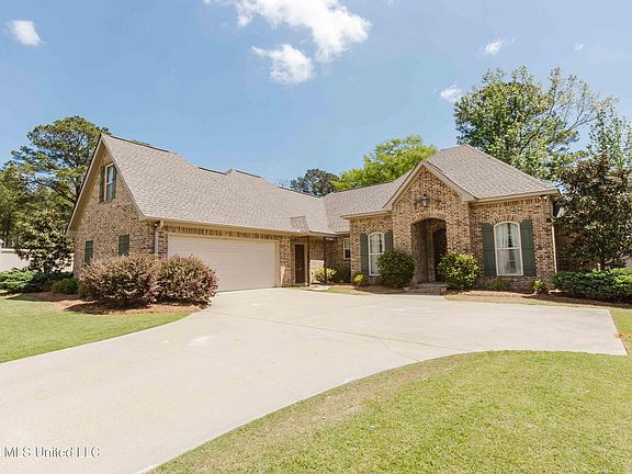 3rd image of 201 Evelyn Ln