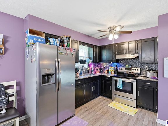 4th image of 128 Meadowlake Dr