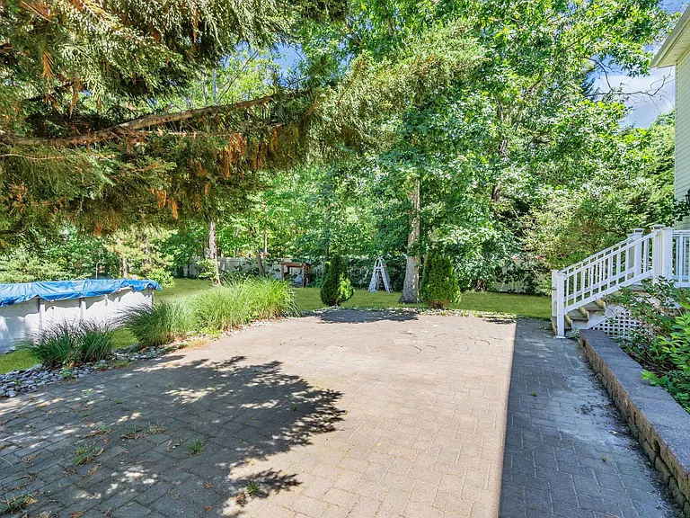6 Marybeth Ct — Photo 47