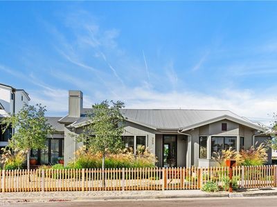 337 Holmwood Dr, Newport Beach, CA, 92663