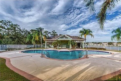 710 Lake Biscayne Way — Photo 16
