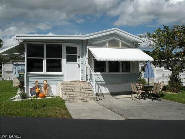 1st image of 8 Onyx Dr