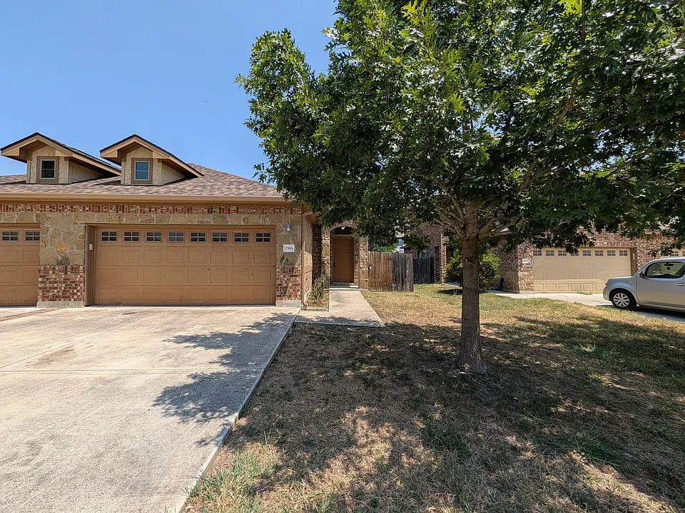 296 Rosalie Dr