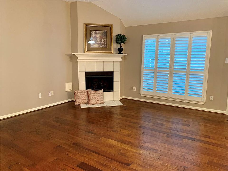 1st image of 3811 Fordham Park Ct